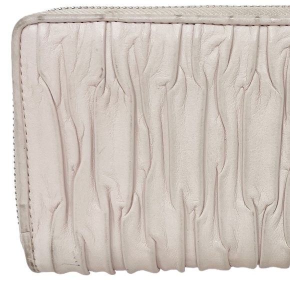 COACH Leather Ruched Wallet - RARE - Picture 13 of 16